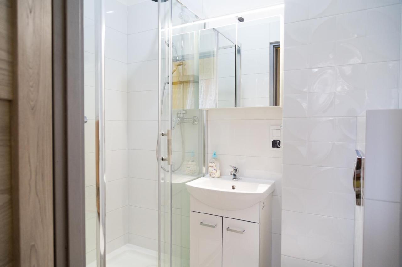 Apartament Przy Rynku Островець-Свентокшиський Екстер'єр фото