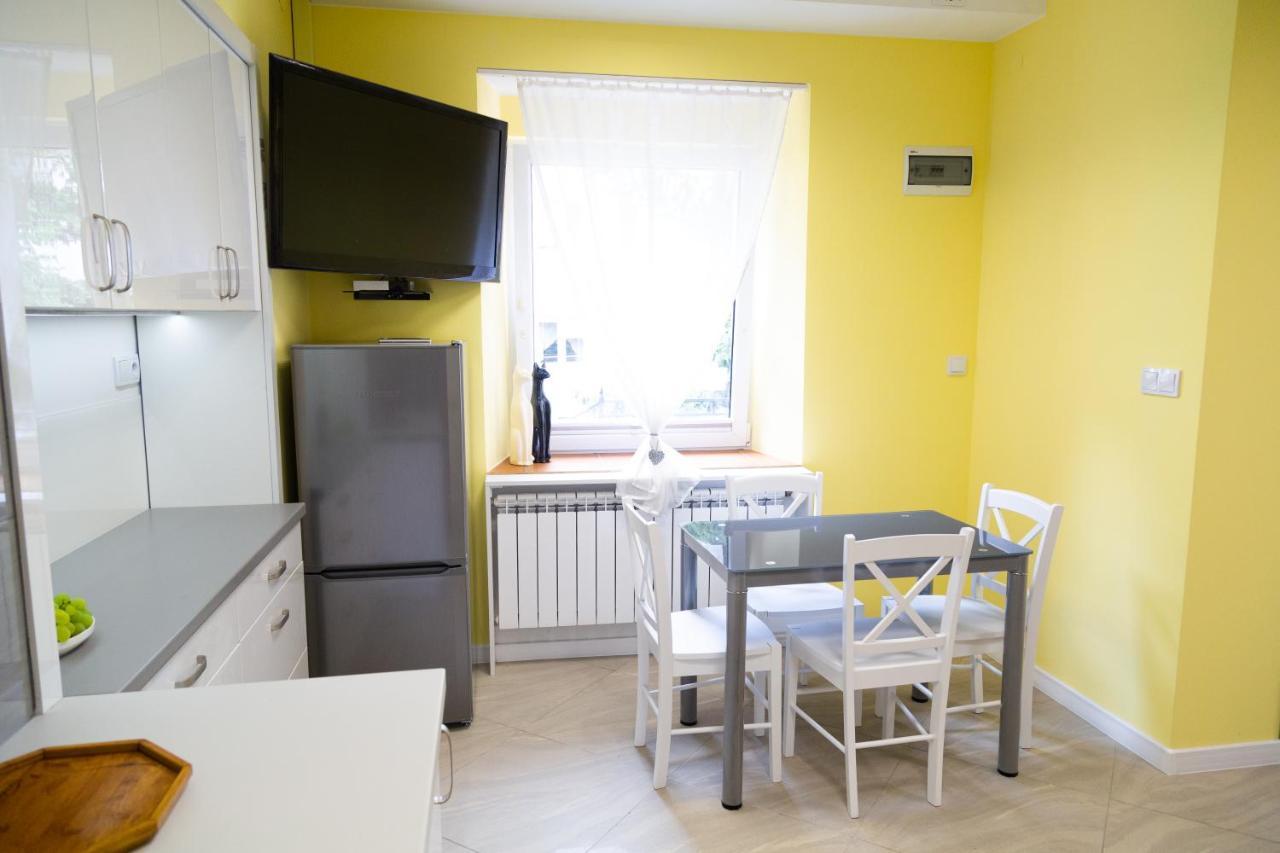 Apartament Przy Rynku Островець-Свентокшиський Екстер'єр фото