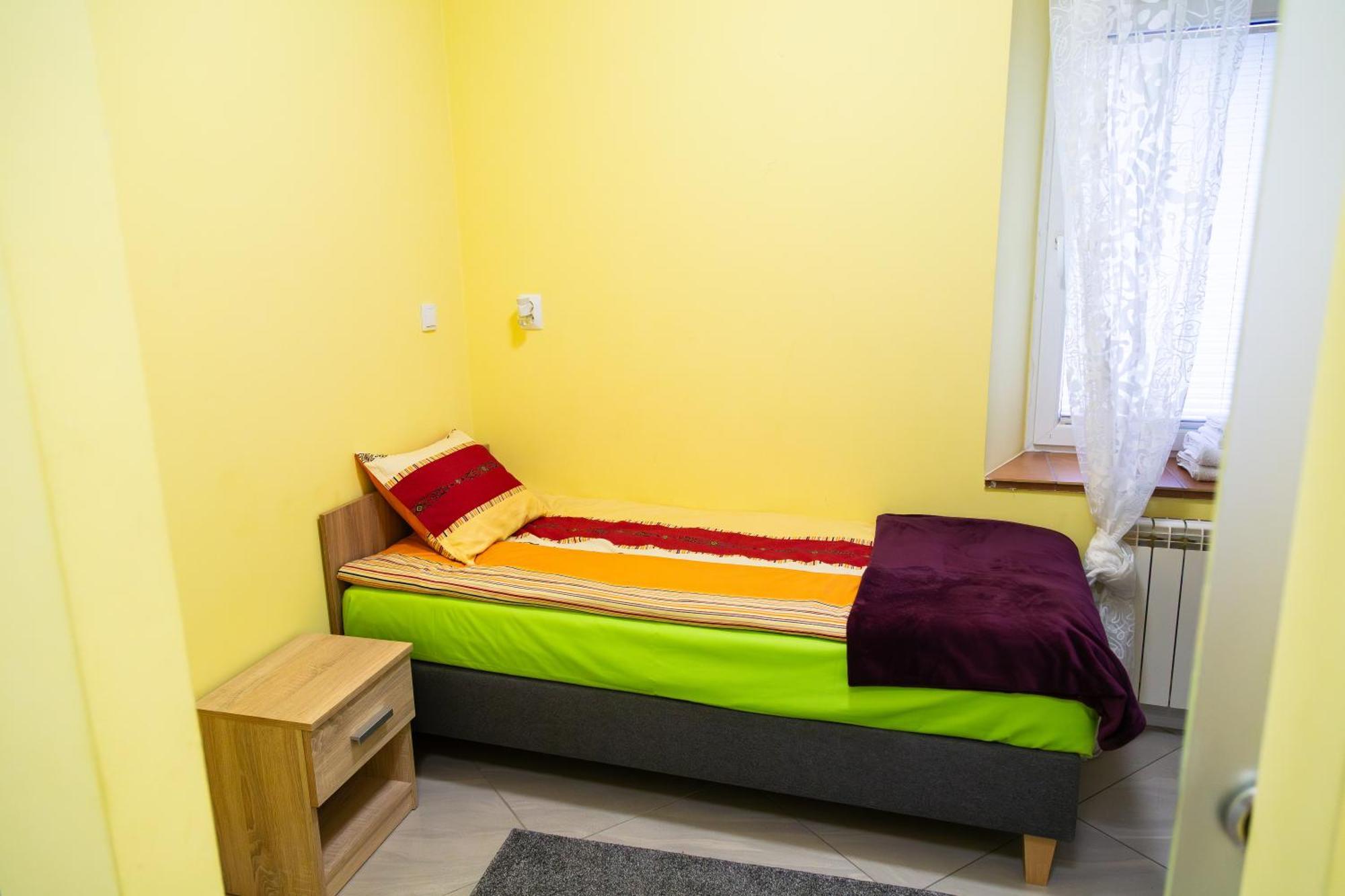 Apartament Przy Rynku Островець-Свентокшиський Екстер'єр фото
